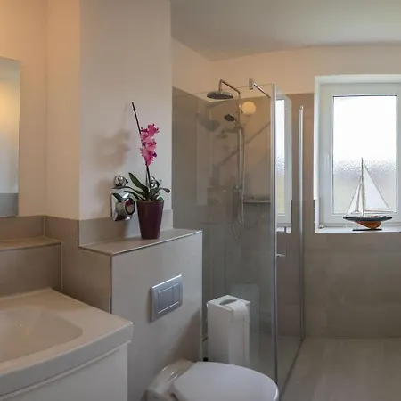 Apartment Urlaubsfeelings-in-der-captainssuite-app-18